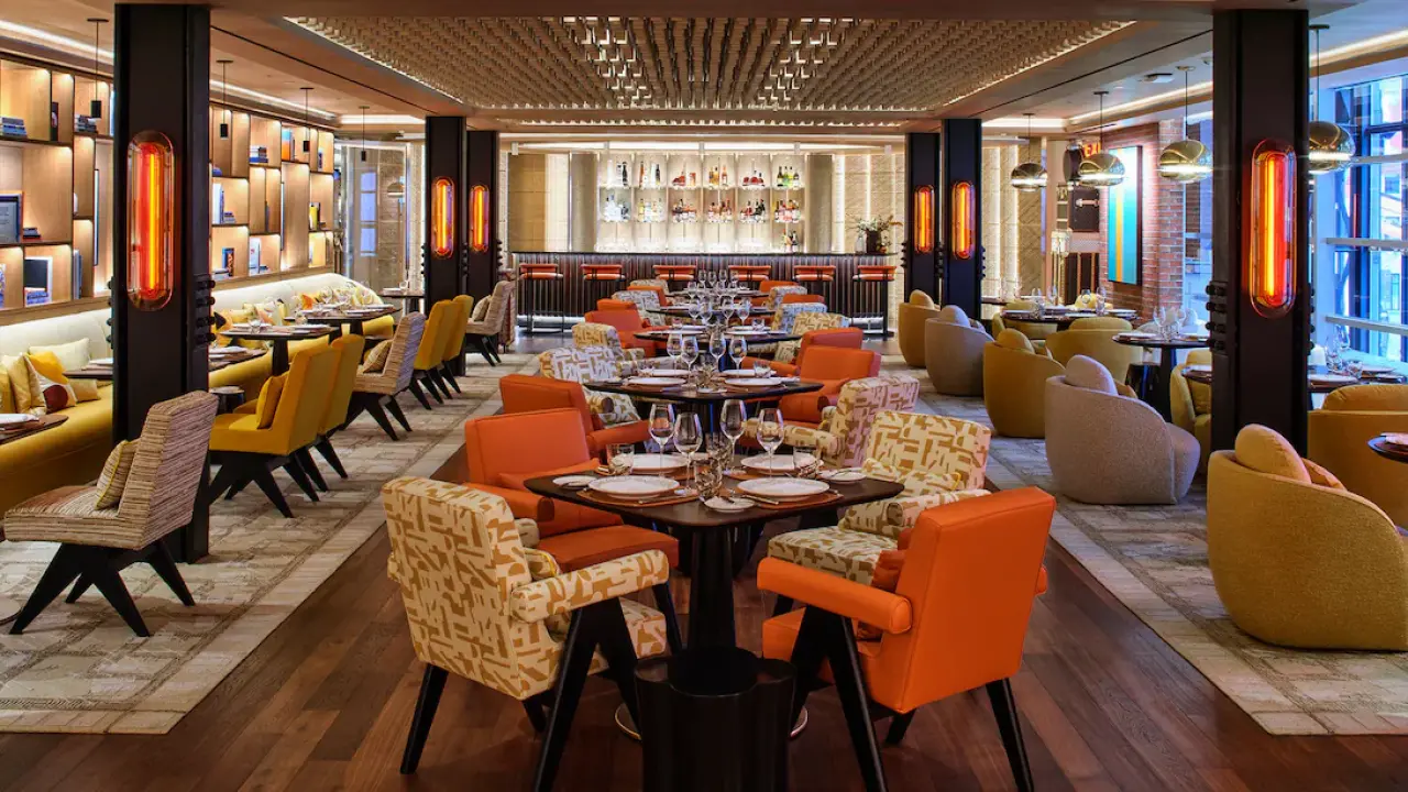 Tiffany, Dior, Gucci: Bu Lüks Kafelerde Kahve İçmek Moda Tutkunlarının Rüyası! 10