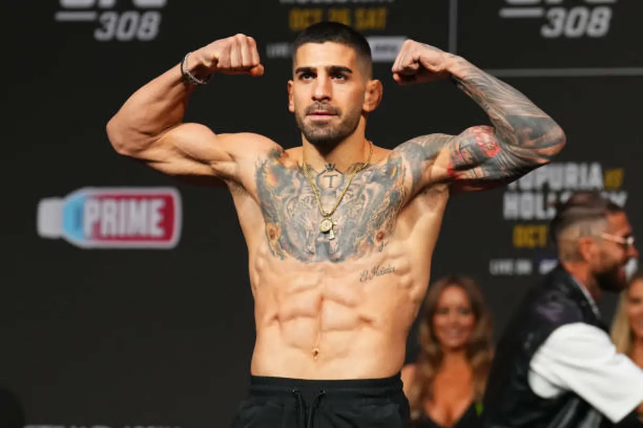 Ilia Topuria Kimdir? Gürcü Asıllı MMA Dövüşçüsü UFC Tarihine Geçmeye Aday 2