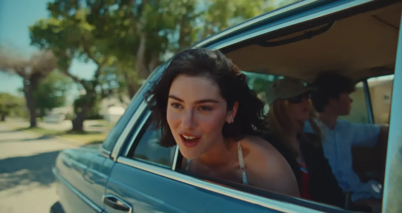 Gracie Abrams’tan İçten ve Cesur Bir Müzikal Günah Çıkartması: Seni Seviyorum, Özür Dilerim! 6