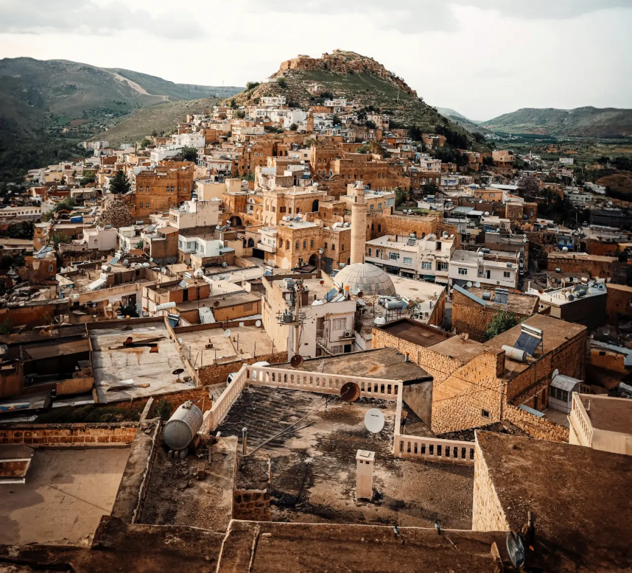 Taş evleri, sokakları ve tarihi mekânlarıyla: Mardin 13