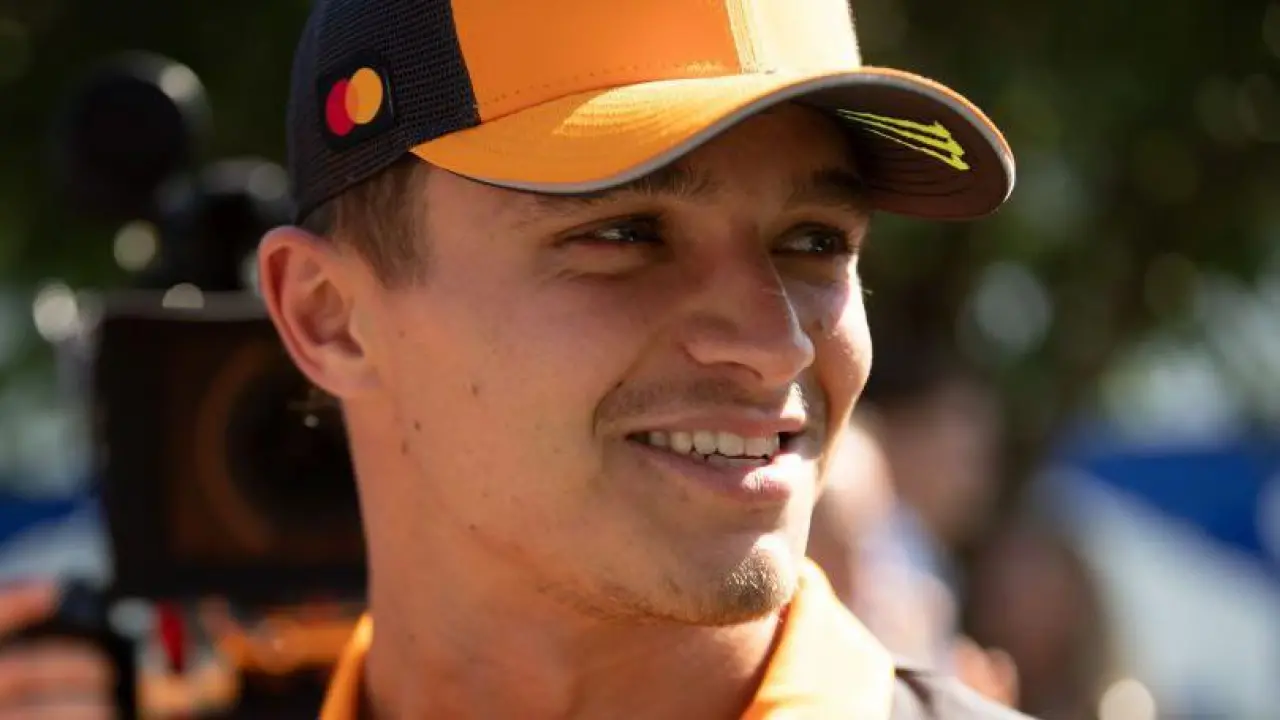 Lando Norris Kimdir, Kaç Yaşında, Nereli, Sevgilisi Var mı, Hangi Takımda Yarışıyor, Başarıları Neler? 4