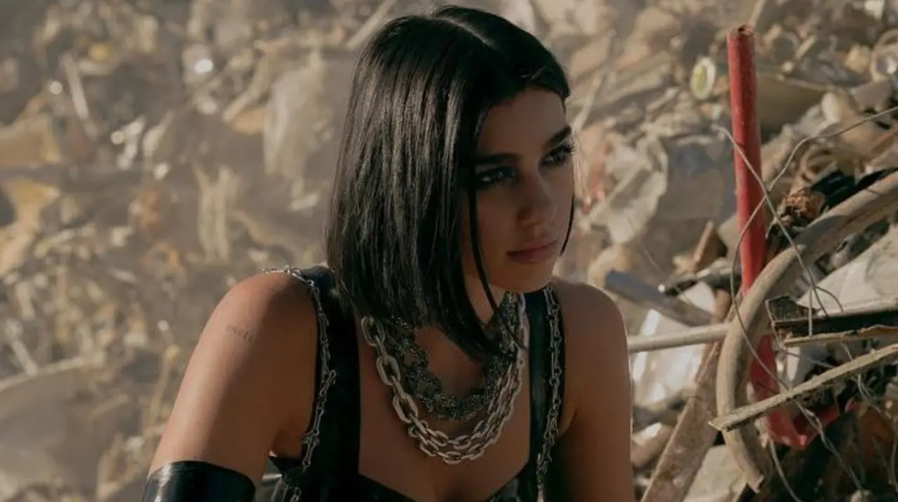 Spotify'da Zirveyi Hak Eden Ama Unutulan Dua Lipa Şarkıları! 5