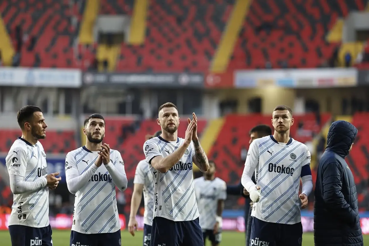 Fenerbahçe Yönetimine Milan Skriniar Şoku: Başarılı Performansıyla Parlayan Skriniar İçin Talipler Artıyor! 3