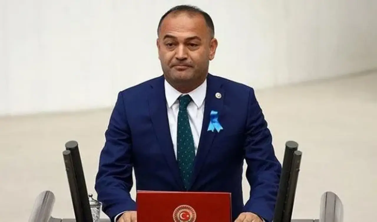 Özgür Karabat Kimdir, Alevi mi, aslen nerelidir, kiminle evli, eşi kim, çocukları ve serveti ne kadar? Şirketleri hangileri? 5