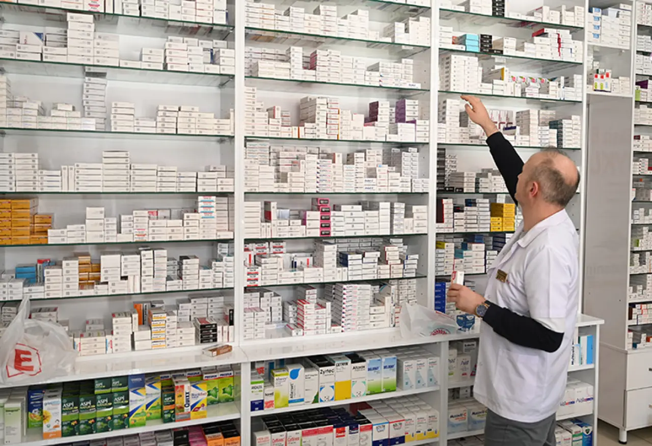 2025 Bayramda Eczaneler Açık mı, Nöbetçi Eczane Nasıl Bulunur, Sağlık Ocakları Hizmet Veriyor mu? 1