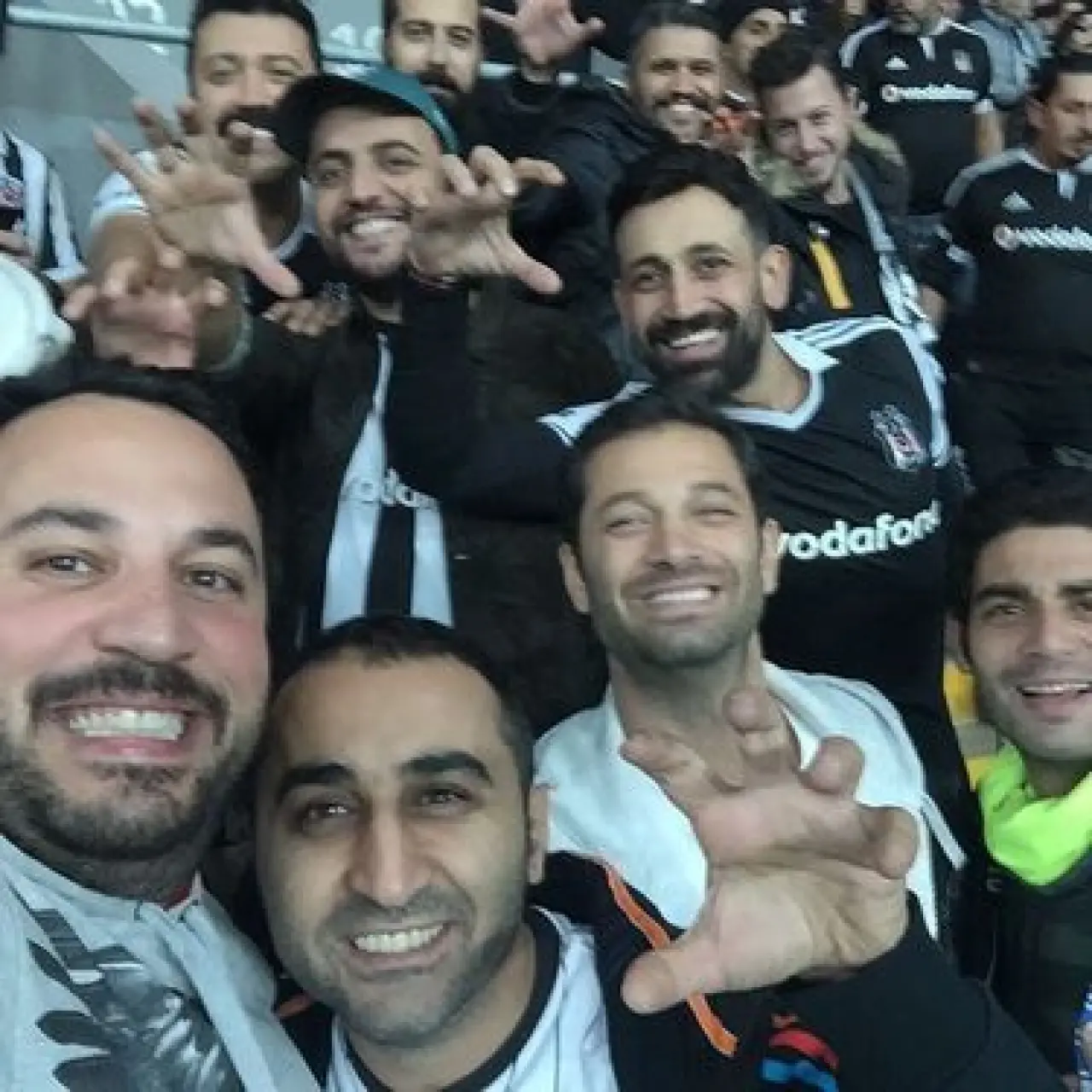 Şinasi Yurtsever Hangi Partili, Hangi Takımlı? Hangi Liseden Mezun, Hangi Üniversitede Okudu 3