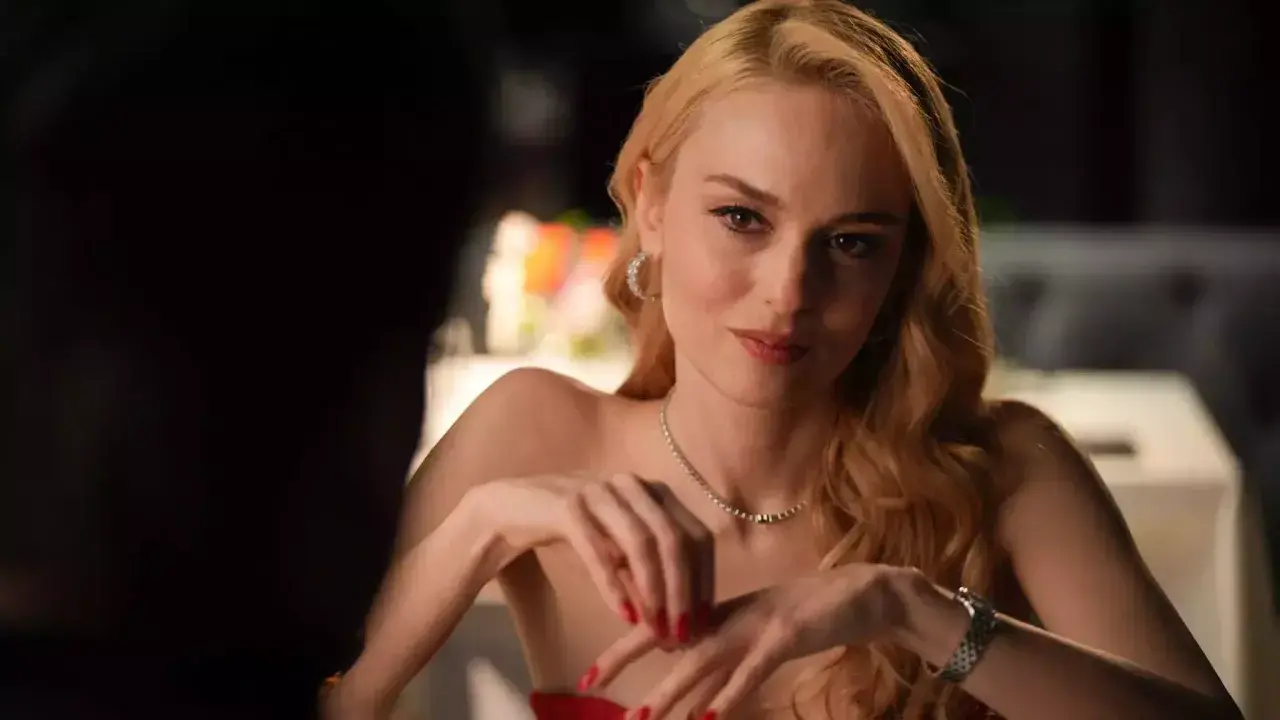 Nilperi Şanhinkaya Kimdir, Kaç Yaşında, Nereli, Evli mi, Hangi Dizilerde Rol Aldı? 6