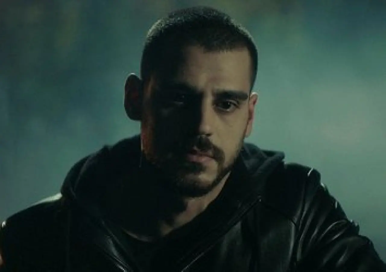 Yönetmen Osman Sınav’ın Oğlu Yusuf Ömer Sınav Kimdir? Kaç Yaşında, Sevgilisi Kim, Evli mi? 3