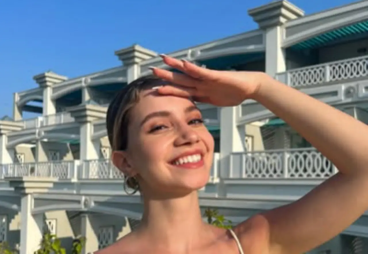 Pelin Yar Kimdir? Kaç Yaşında? Evli Mi? Sevgilisi Kim? İşte Instagram ve TikTok Hesapları! 3