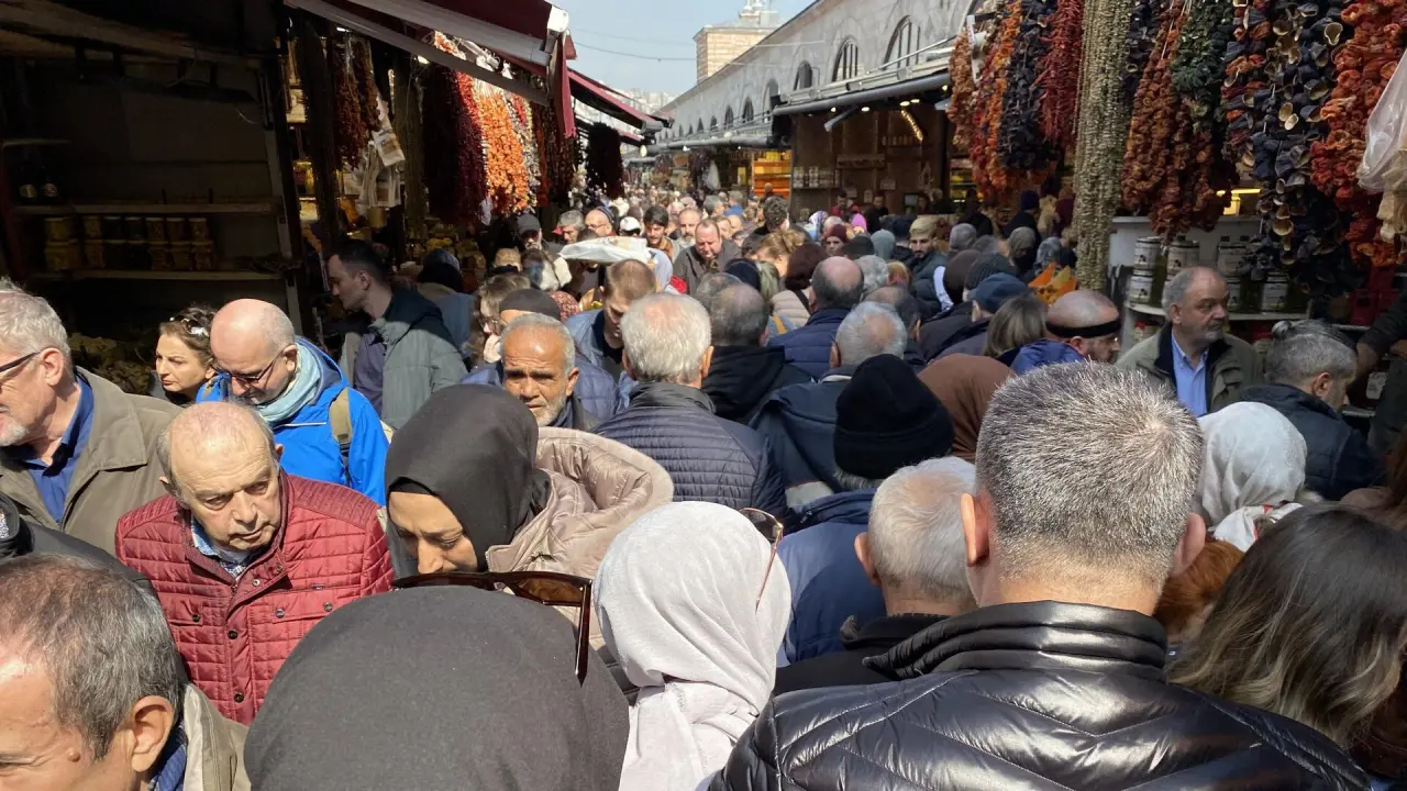 Ramazan Ayı'nda Ne Kadar İnsan Oruç Tutuyor? Türkiye'de Hangi İller Sorumluluğunu Yerine Getiriyor! 2