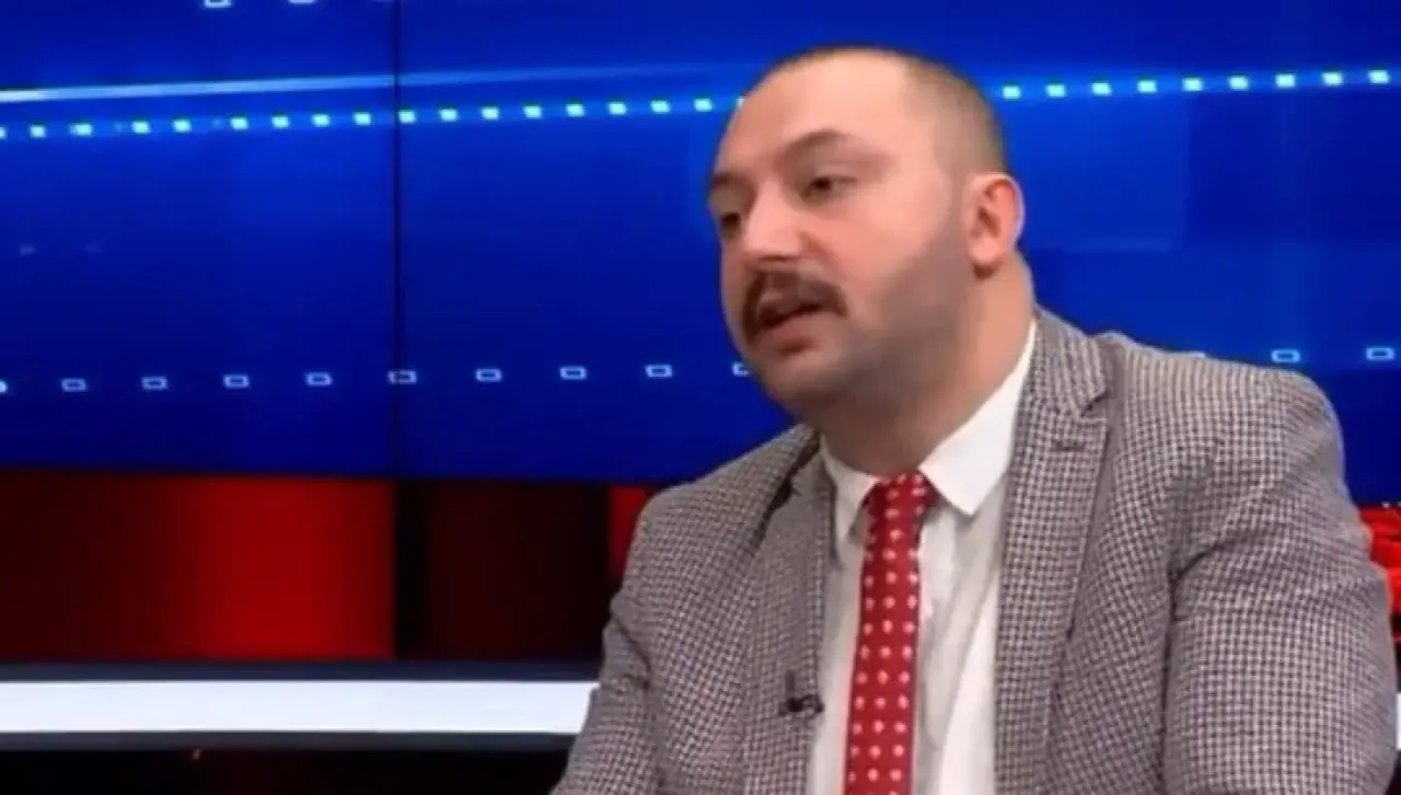 Siyaset Bilimci Onur Alp Yılmaz Kimdir? Nereli, Kaç Yaşında, Alevi mi ve Evli mi? 2