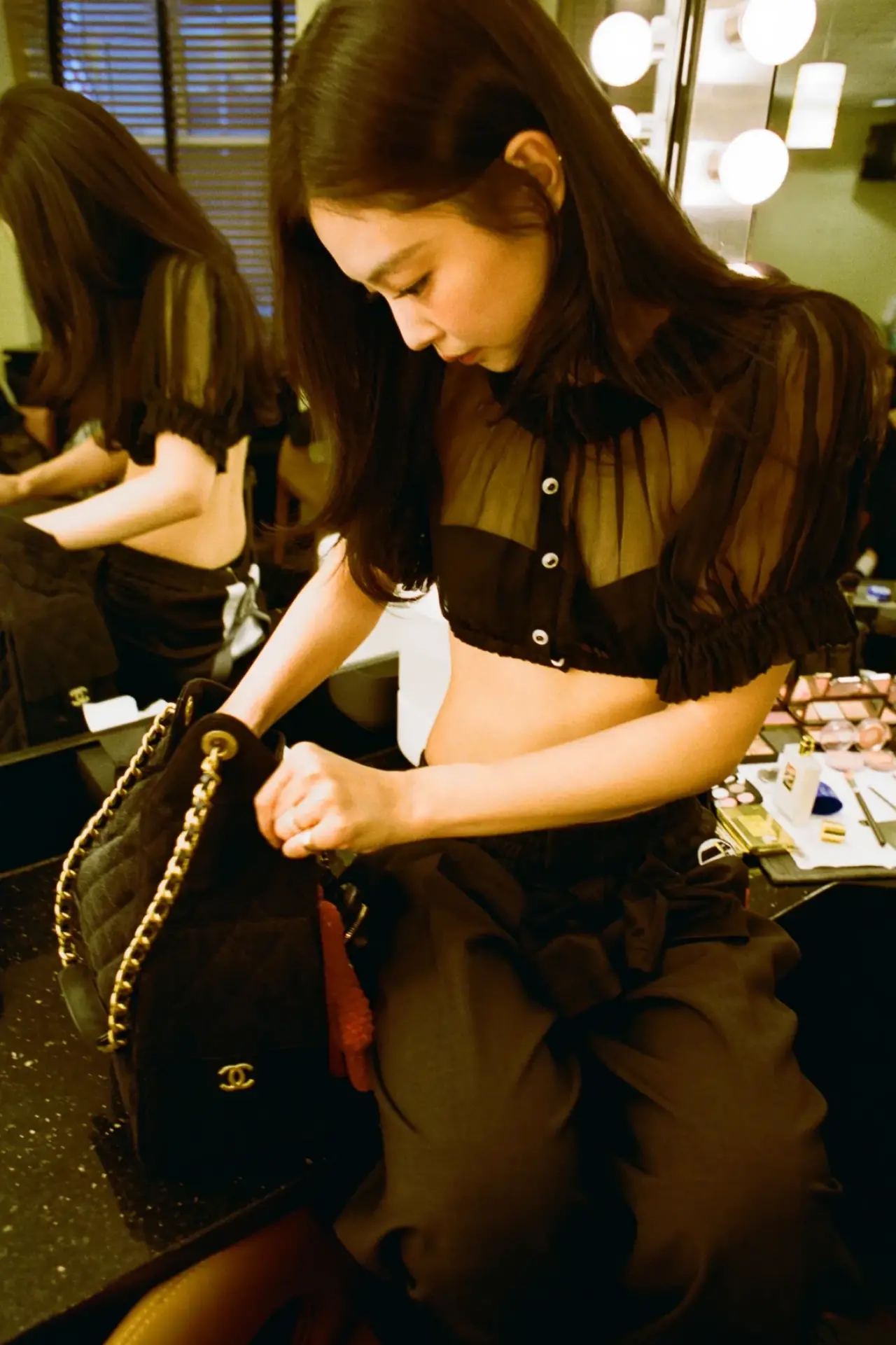 K-Pop’un İkonu Jennie, Chanel 25 Kampanyasının Yüzü Oldu! 4