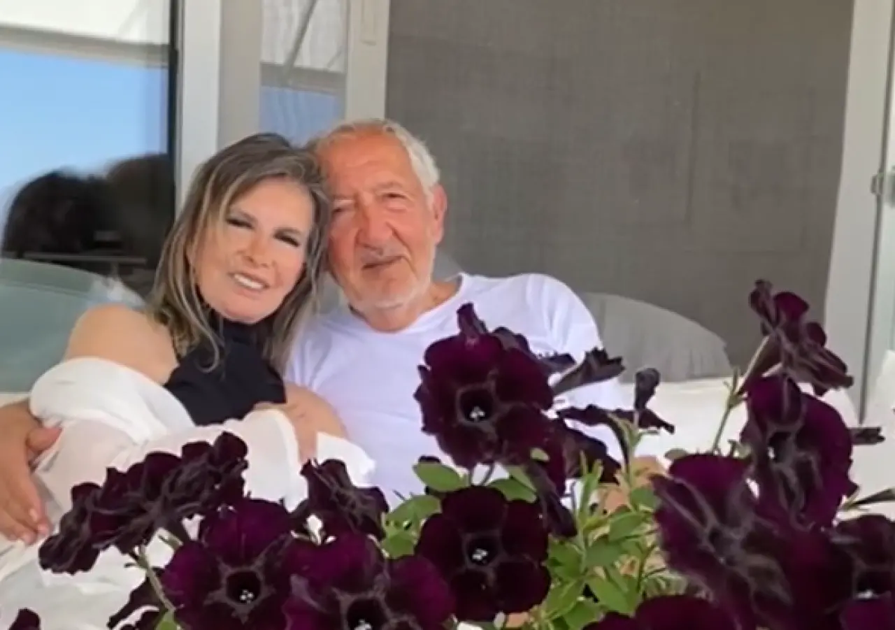 Filiz Akın'ın Son Hali Görenleri ŞOK Etti! Son Paylaşımında Eşiyle Omuz Omuzaydı 3