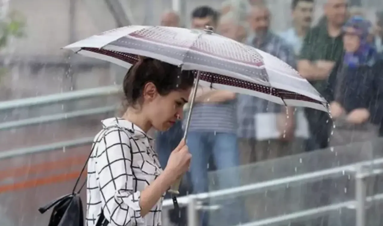 Meteoroloji'den son dakika yağmur uyarısı! İstanbul da listede 8