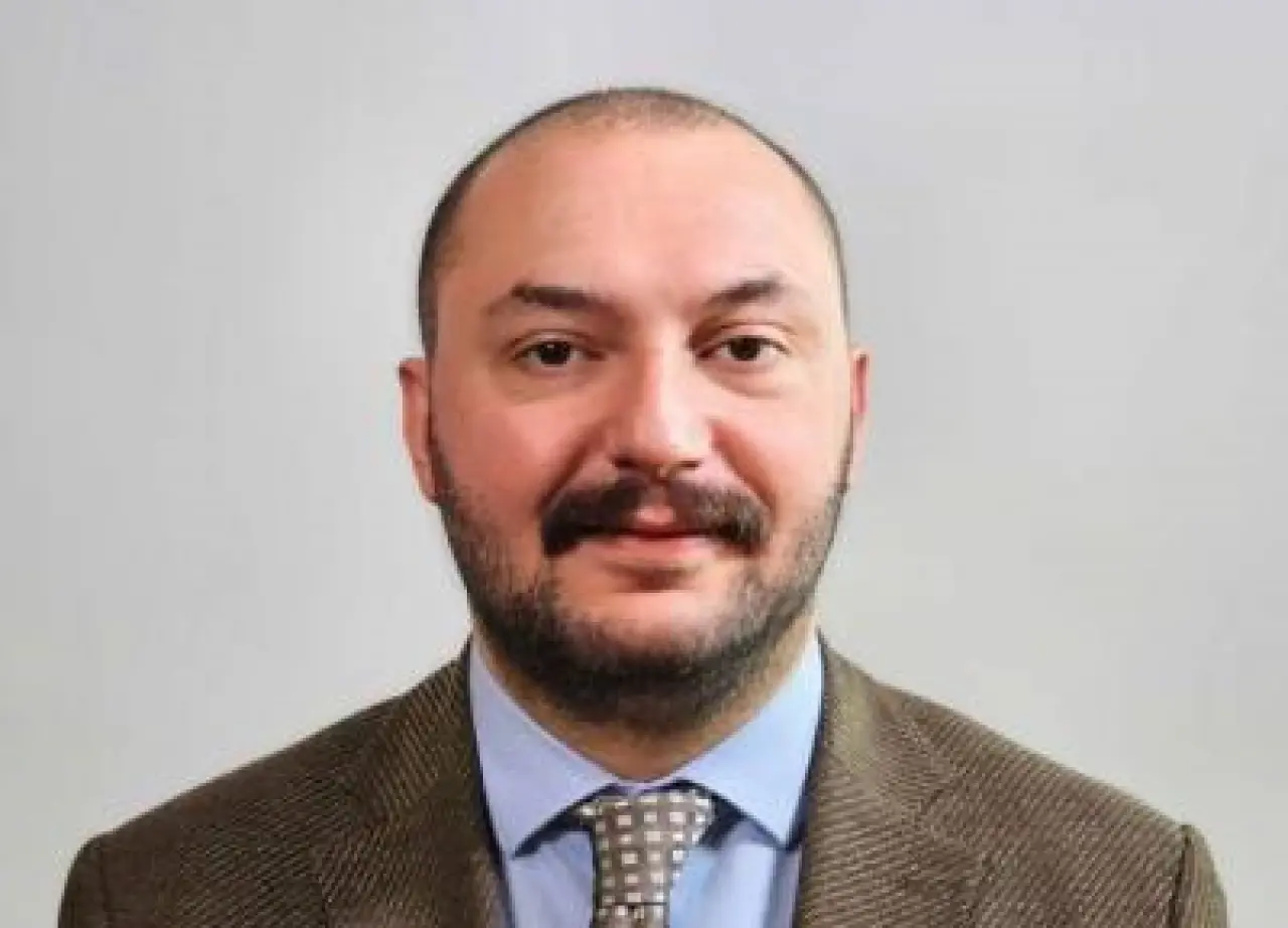 Siyaset Bilimci Onur Alp Yılmaz Kimdir? Nereli, Kaç Yaşında, Alevi mi ve Evli mi? 1