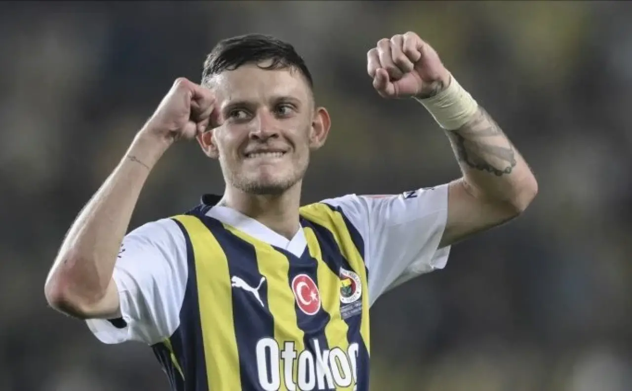 Sebastian Szymanski Kaç Gol Attı? Fenerbahçe’nin Polonyalı Orta Sahasının Kariyeri, İstatistikleri ve Başarıları! 2