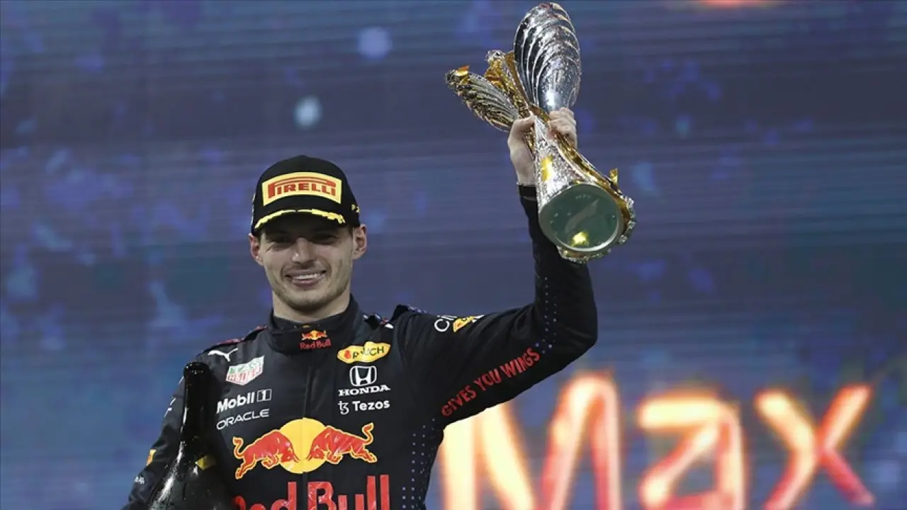 Max Verstappen Kimdir, Kaç Yaşında, Nereli, Başarıları Neler, Kaç Şampiyonluğu Var? Kariyeri ve Biyografisi 5