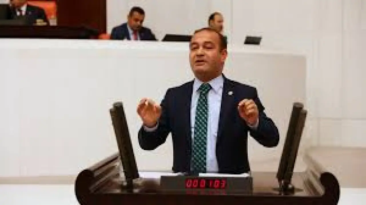 Özgür Karabat Kimdir, Alevi mi, aslen nerelidir, kiminle evli, eşi kim, çocukları ve serveti ne kadar? Şirketleri hangileri? 3