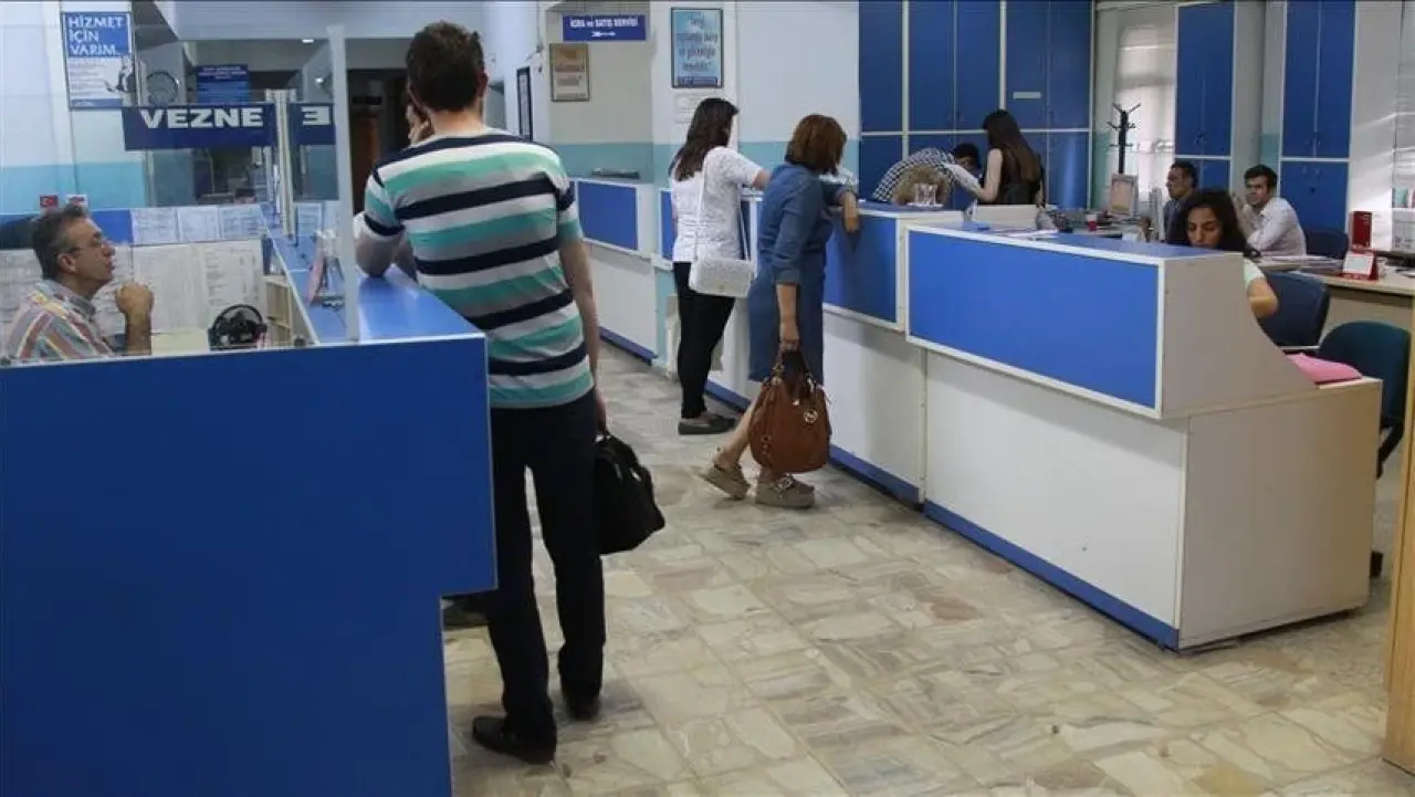 23 Nisan'da Üniversiteler Tatil Mi? 23 Nisan Hangi Kurumlar Kapalı, 22 Nisan Yarım Gün Mü? İşte Detaylar... 3