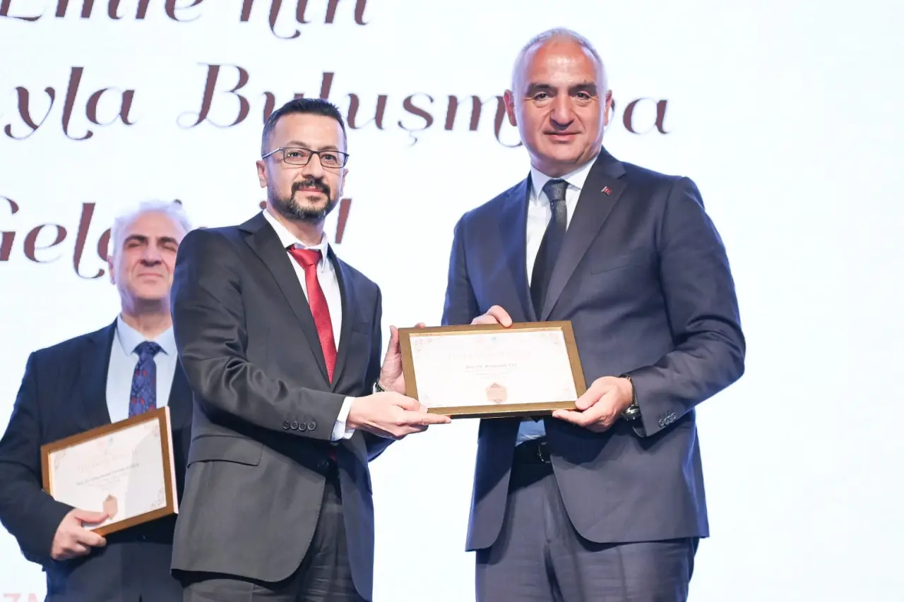 Yüzyılların ardından gelen miras: Yunus Emre’nin en eski eseri ilk kez tanıtıldı! 3