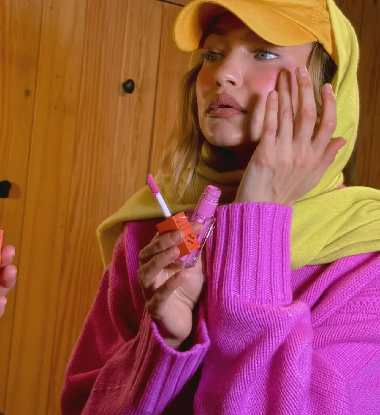 Maybelline İş Birliğiyle Renkli Bir Dönüş: Gigi Hadid'in “Blazing Blush” Sırrı Ortaya Çıktı! 2