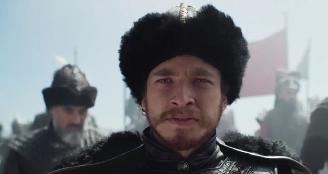 Cem Yiğit Üzümoğlu Kimdir? Sevgilisi Kim, Aslen Nereli, Kaç Yaşında? Hangi Dizilerde Oynadı? Hayatı ve Kariyeri Hakkında Bilinmeyenler 3