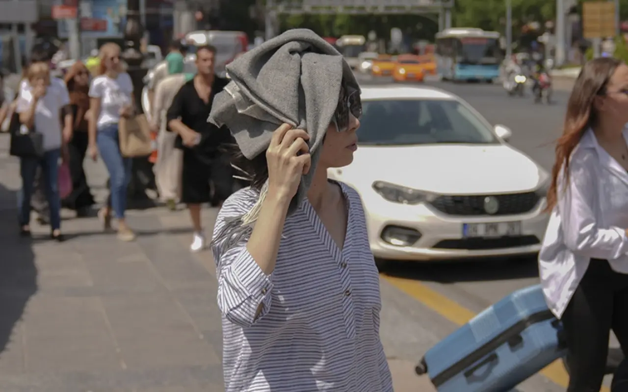 Hafta sonu planı olanlar dikkat! Bu bölgelerde sağanak var 1