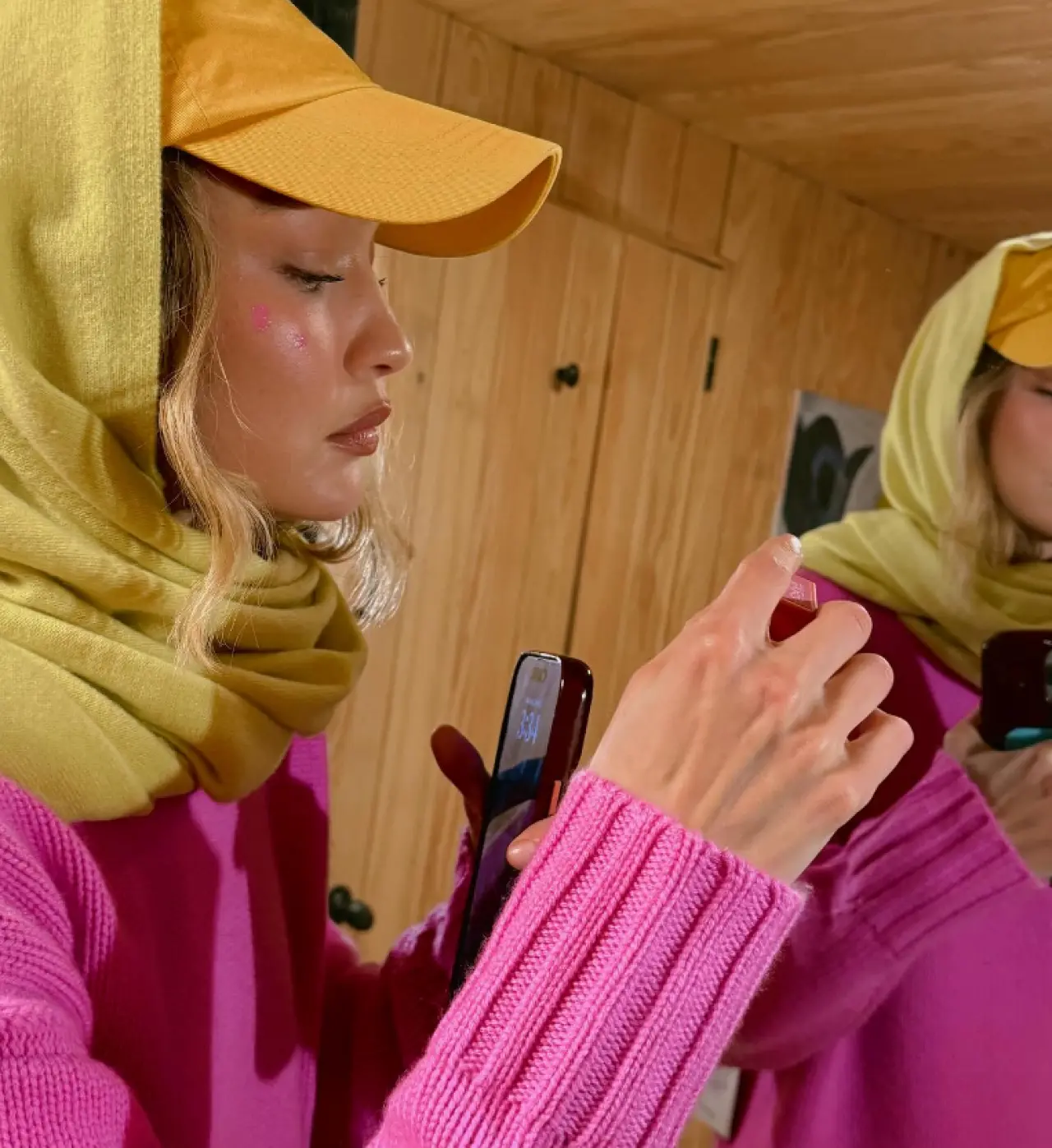 Maybelline İş Birliğiyle Renkli Bir Dönüş: Gigi Hadid'in “Blazing Blush” Sırrı Ortaya Çıktı! 3