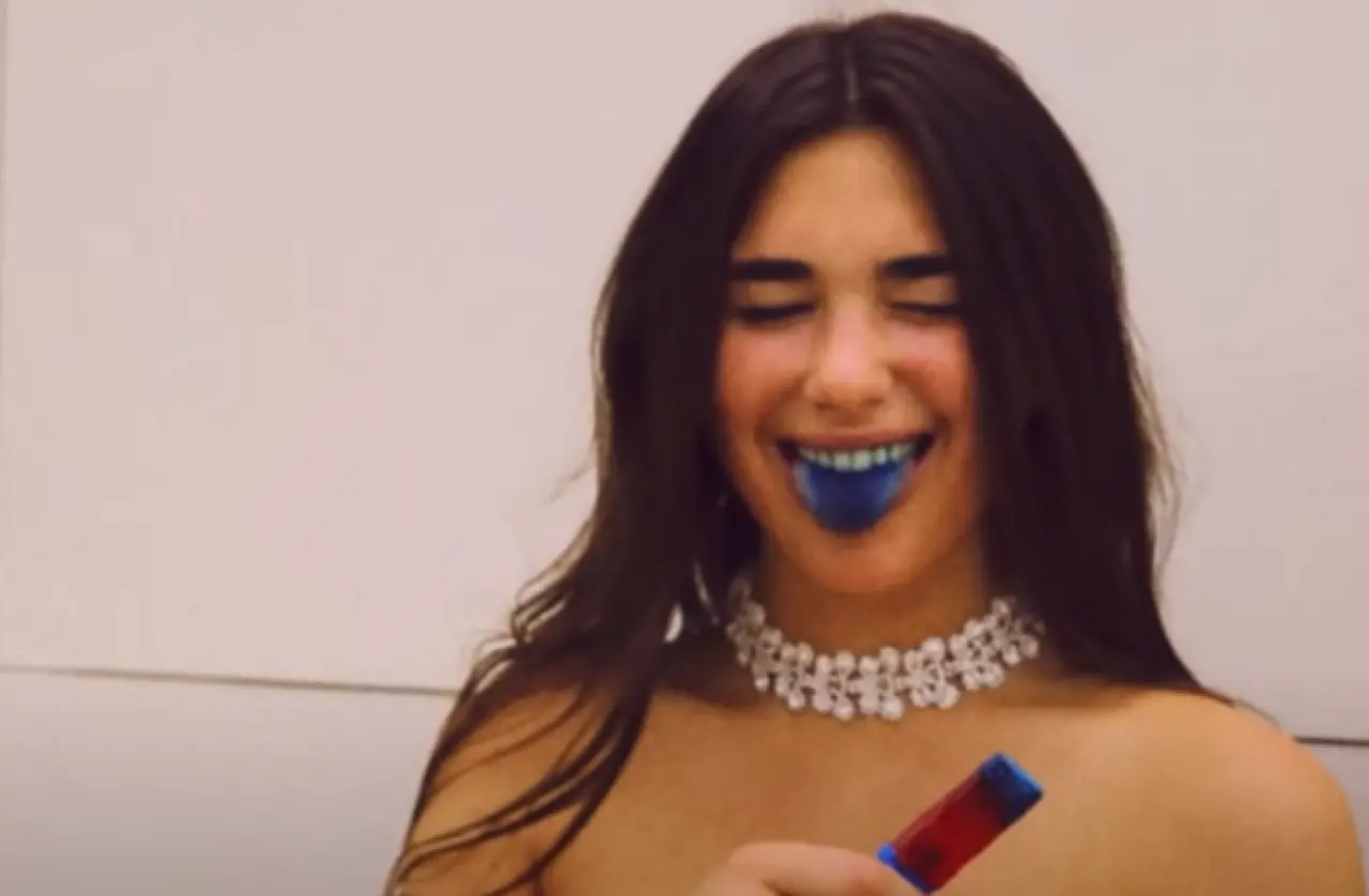 Dua Lipa'nın Şöhrete Giden Yolda İlk Adımı: New Love Şarkısının Bilinmeyen Hikayesi Ortaya Çıktı! 1