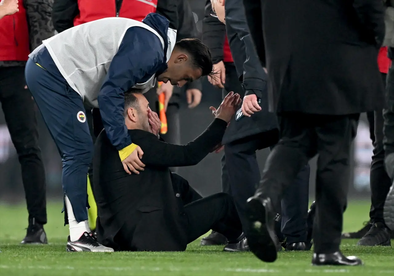 Jose Mourinho yaptığı hareket sonrası ceza alacak mı? 3