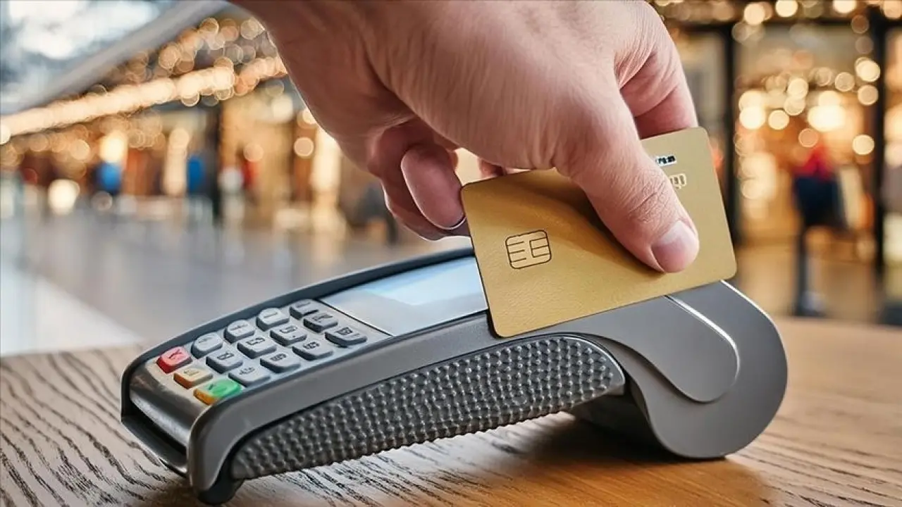 Kartlı Ödemede Rekor Artış: 1 Günde 28 Milyar TL'lik Alışveriş! 1