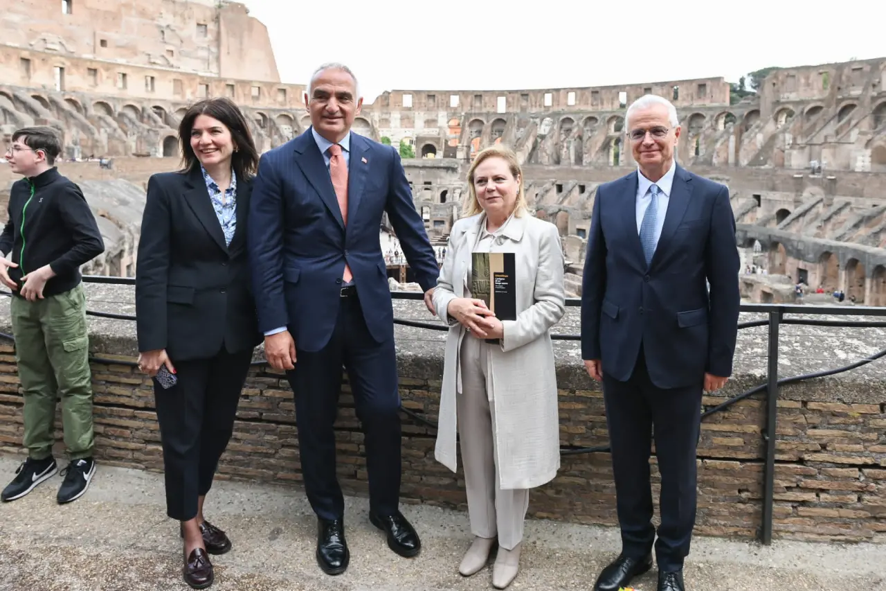 Göbeklitepe Roma'yı büyüledi: 6 milyon ziyaretçiyle kapanışa doğru! 8