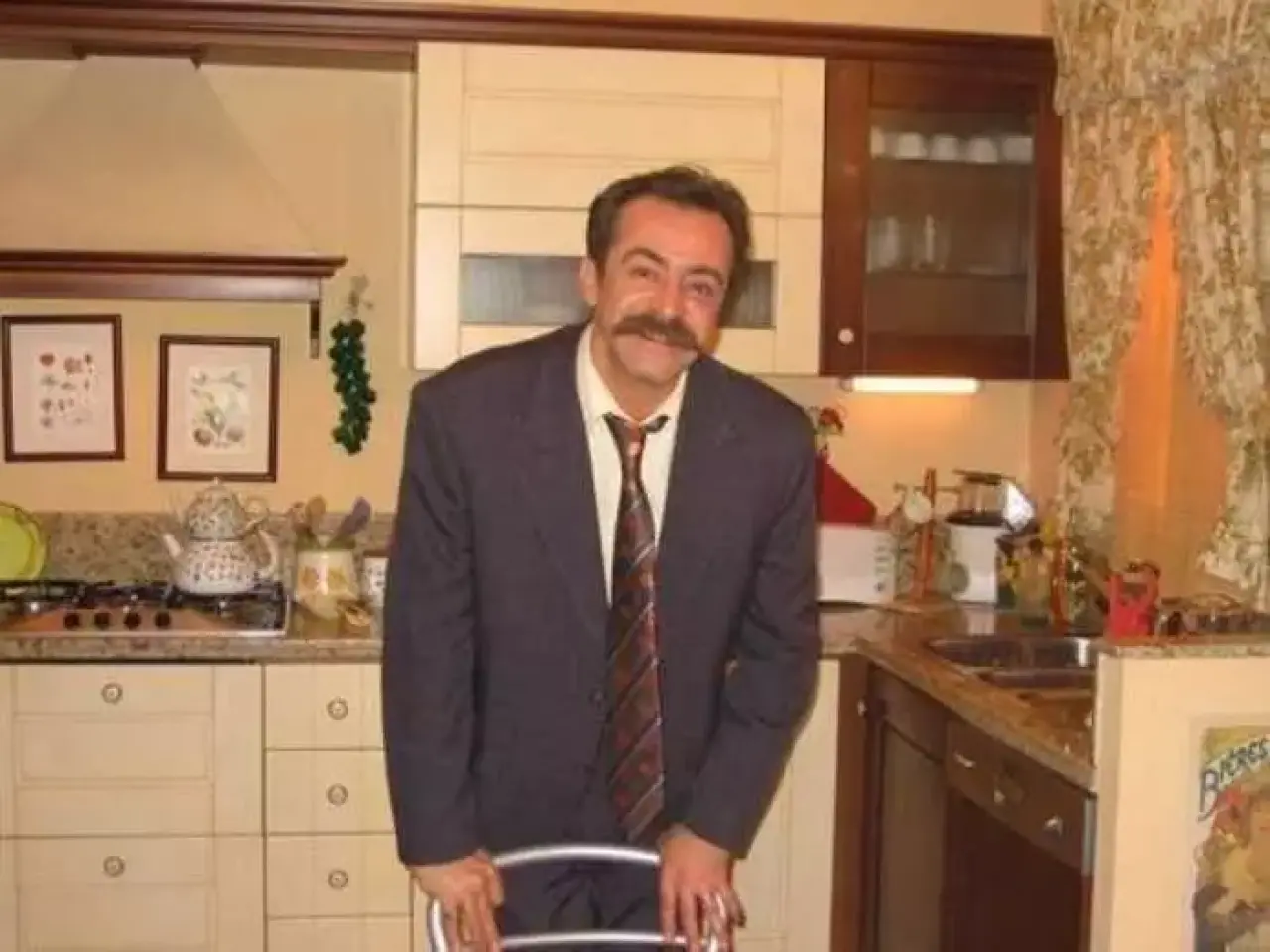 Levent Ülgen Kimdir? Nereli, Kaç Yaşında, Kürt mü, Evli mi, Karısı Kim? İşte Oyunculuk Kariyer, Dizileri ve Fimleri? 5