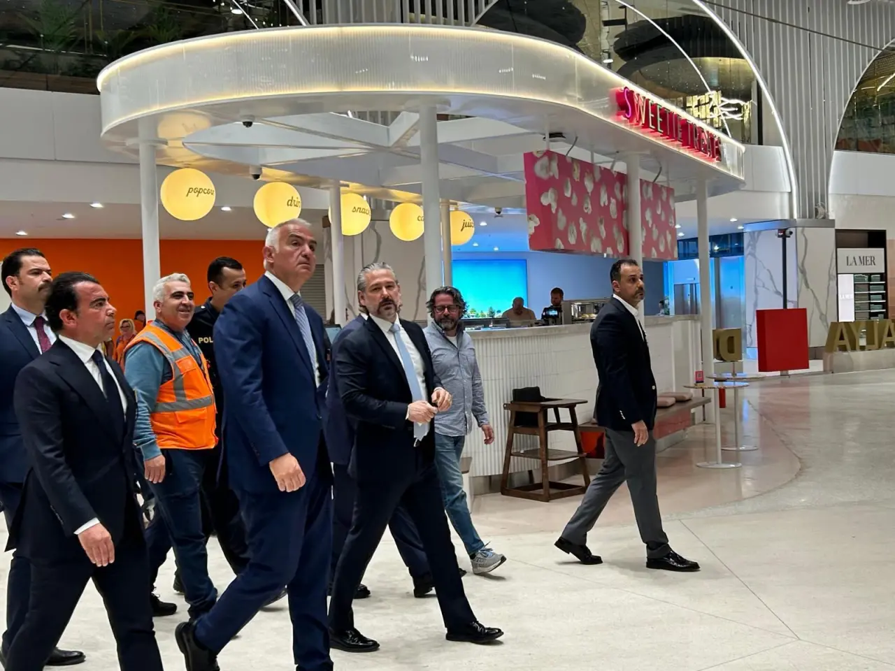 Bakan Ersoy açıkladı: Antalya'da 18 milyon turist hedefi! 6