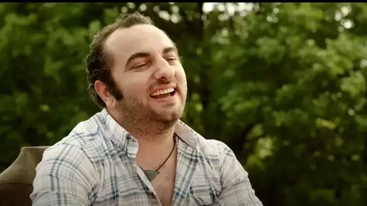 Cem Gelinoğlu Sevgilisi Var mı, Evli mi, Eşi Kim? Ünlü Oyuncu İle Aşk İddiaları! 4