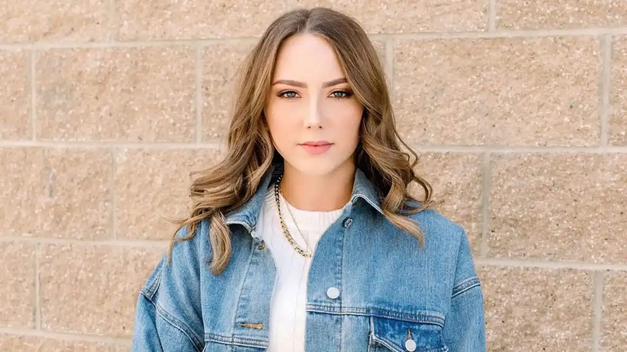 Hailie Jade Kimdir? Kaç Yaşında, Nereli, Annesi Kim, Çocuğunun İsmi Ne, Eşi Kim? Eminem’in Kızının Hayatı! 1