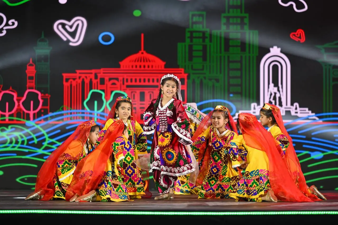 TRT 23 Nisan Şenliği’nde barış ve kardeşlik rüzgarı: Ankara’da dünya çocukları buluştu! 8