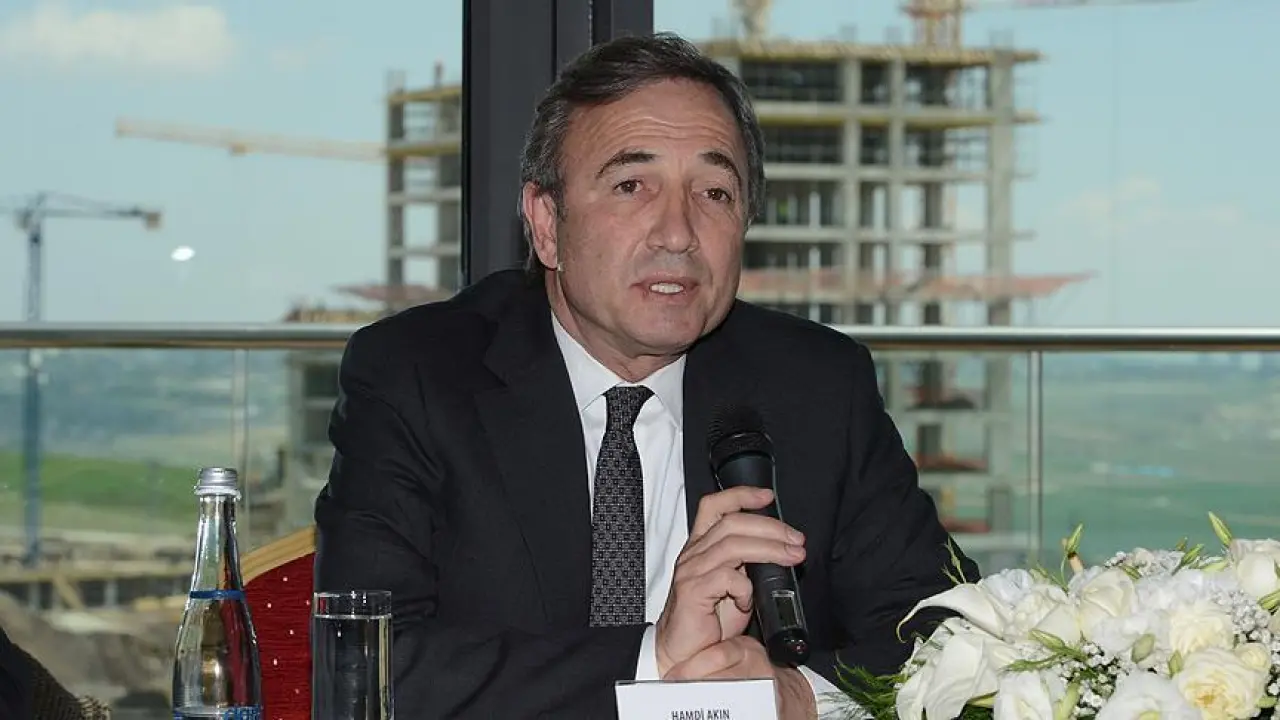 Hamdi Akın kimdir, serveti, aslen nereli, hangi partili, kaç yaşında, evli mi, eşi kim? Biyografisi ve kariyeri 2