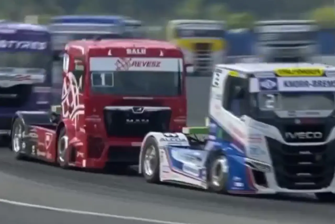 Almanya Nürburgring'de Kamyon Yarışlarına Büyük İlgi! Motor Sporlarının Yeni Gözdesi! 3