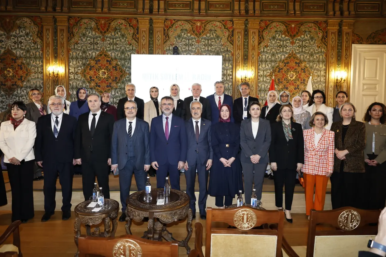 Kadına yönelik toplumsal kalıplar KADEM ile dönüşüyor! 8