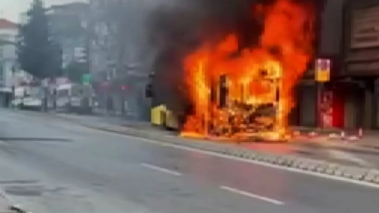 Faciaya ramak kala! Dolu otobüste alevler arasında kurtuluş mücadelesi 2