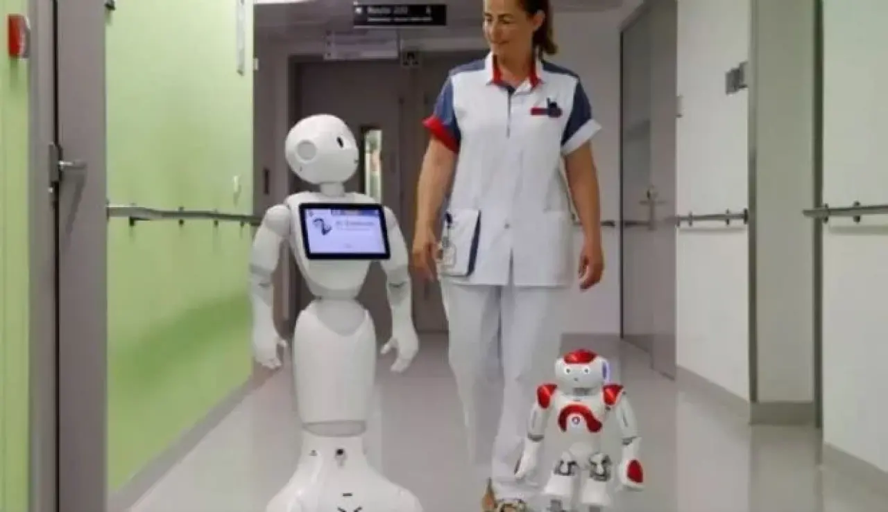 Elon Musk’tan Tıp Dünyasını Sarsacak Tahmin: 5 Yıl İçinde Robotlar Cerrahları Geçecek! 3