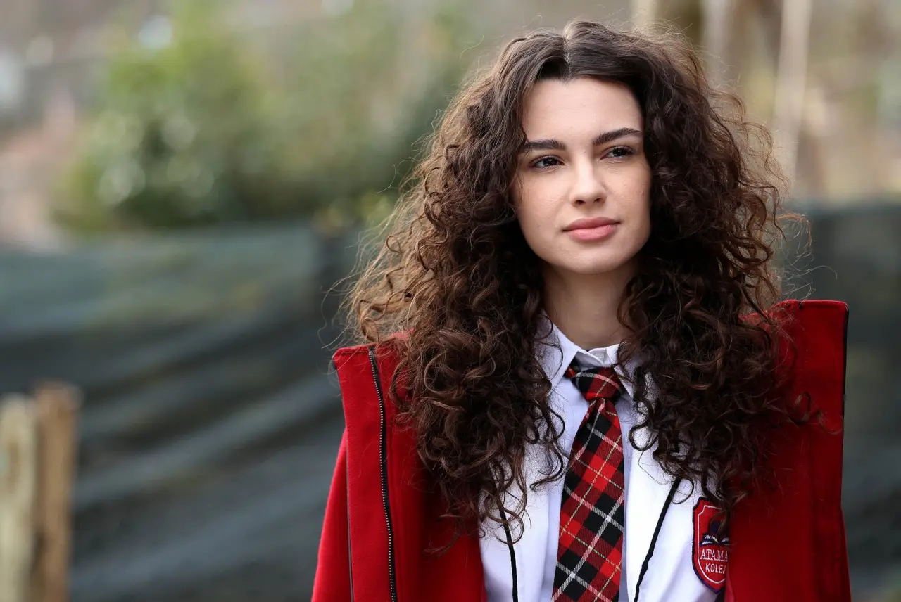 Su Burcu Yazgı Coşkun'dan Mest Eden Selfie Paylaşımı! Sosyal Medyada Beğeni Yağmuru 2