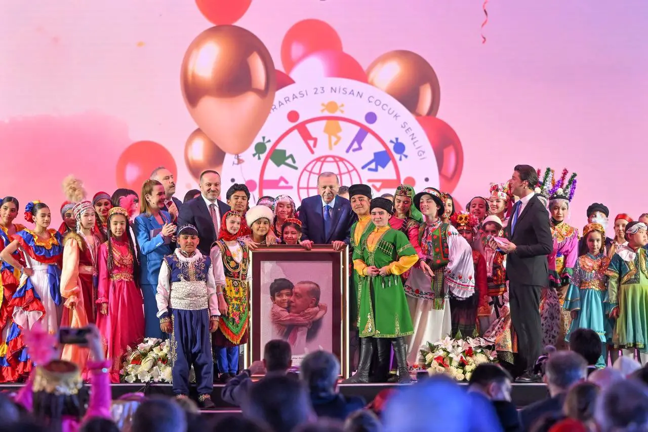 TRT 23 Nisan Şenliği’nde barış ve kardeşlik rüzgarı: Ankara’da dünya çocukları buluştu! 7