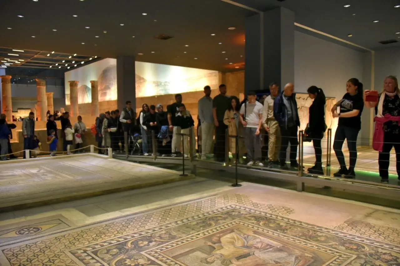 9 günde 1 milyon ziyaretçi! Müzeler akına uğradı 4