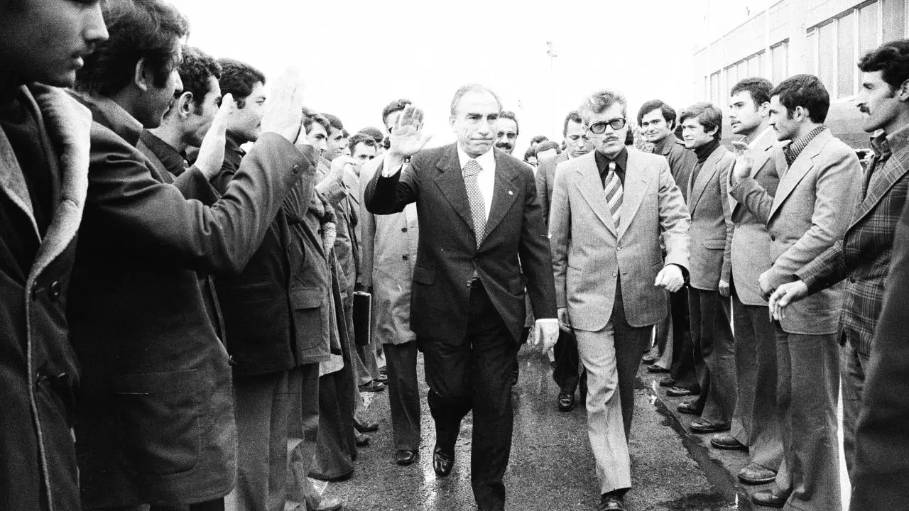 Alparslan Türkeş'in Karısı Kimdir? Kaç Kere Evlendi, Çocukları, Ailesi, Annesi ve Babası? 3