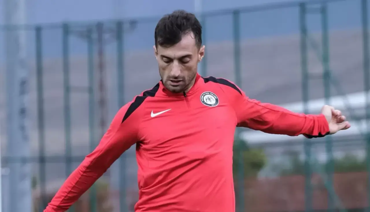 Burak Süleyman Kaç Yaşında, Aslen Nereli, Kimdir? Futbolcunun Eşi Kim, Kiminle Evli? İşte Biyografisi ve Kariyeri 3