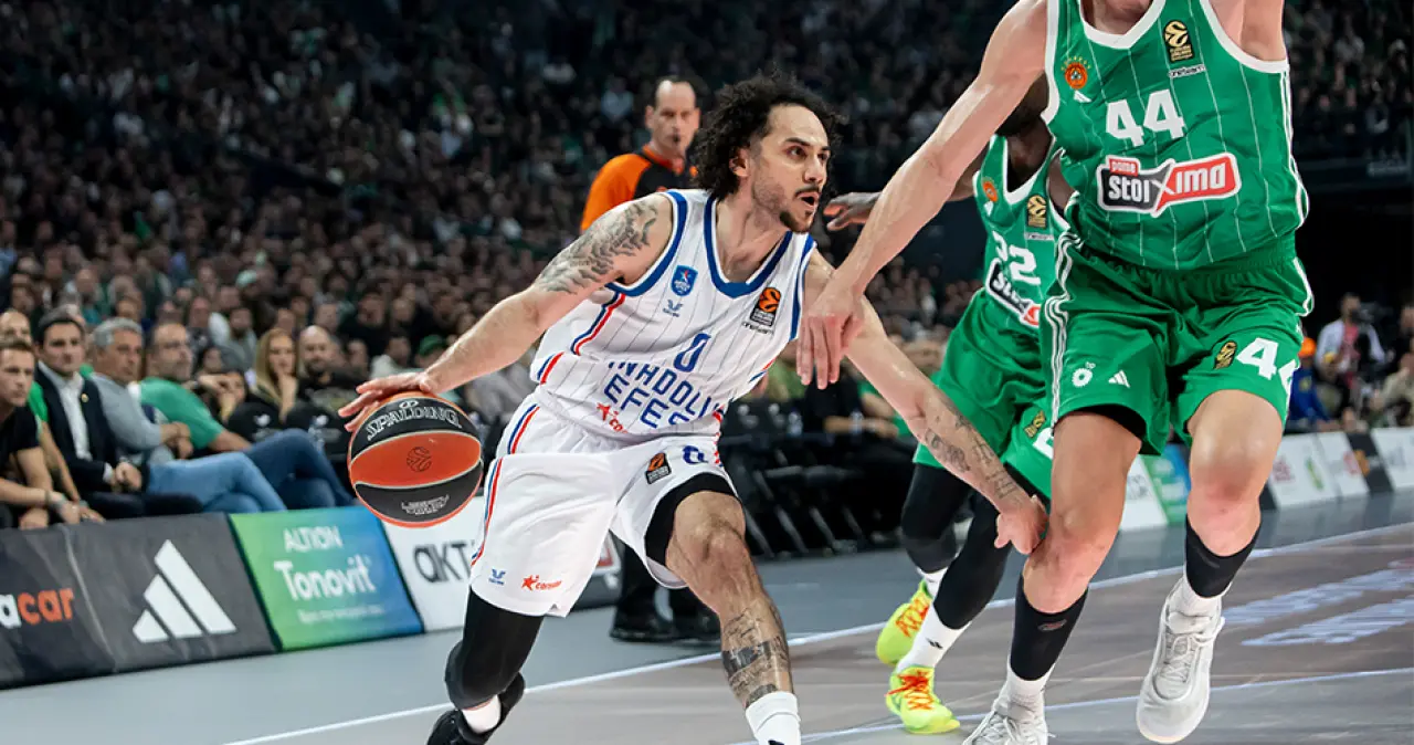 Anadolu Efes, EuroLeague’de Panathinaikos’a 81-77 Mağlup Oldu 1