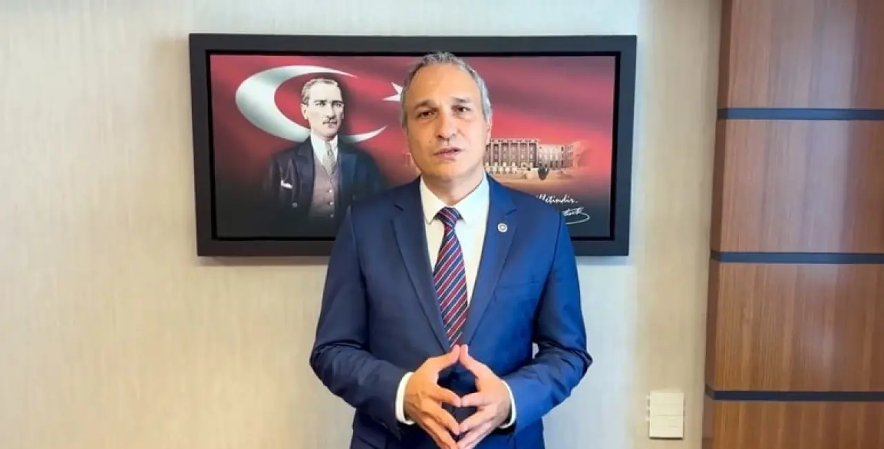 CHP’li Suat Özçağdaş Kimdir? Kaç Yaşında, Nereli, Mesleği Nedir, Eşi Kimdir? İşte Tüm Detaylar 3