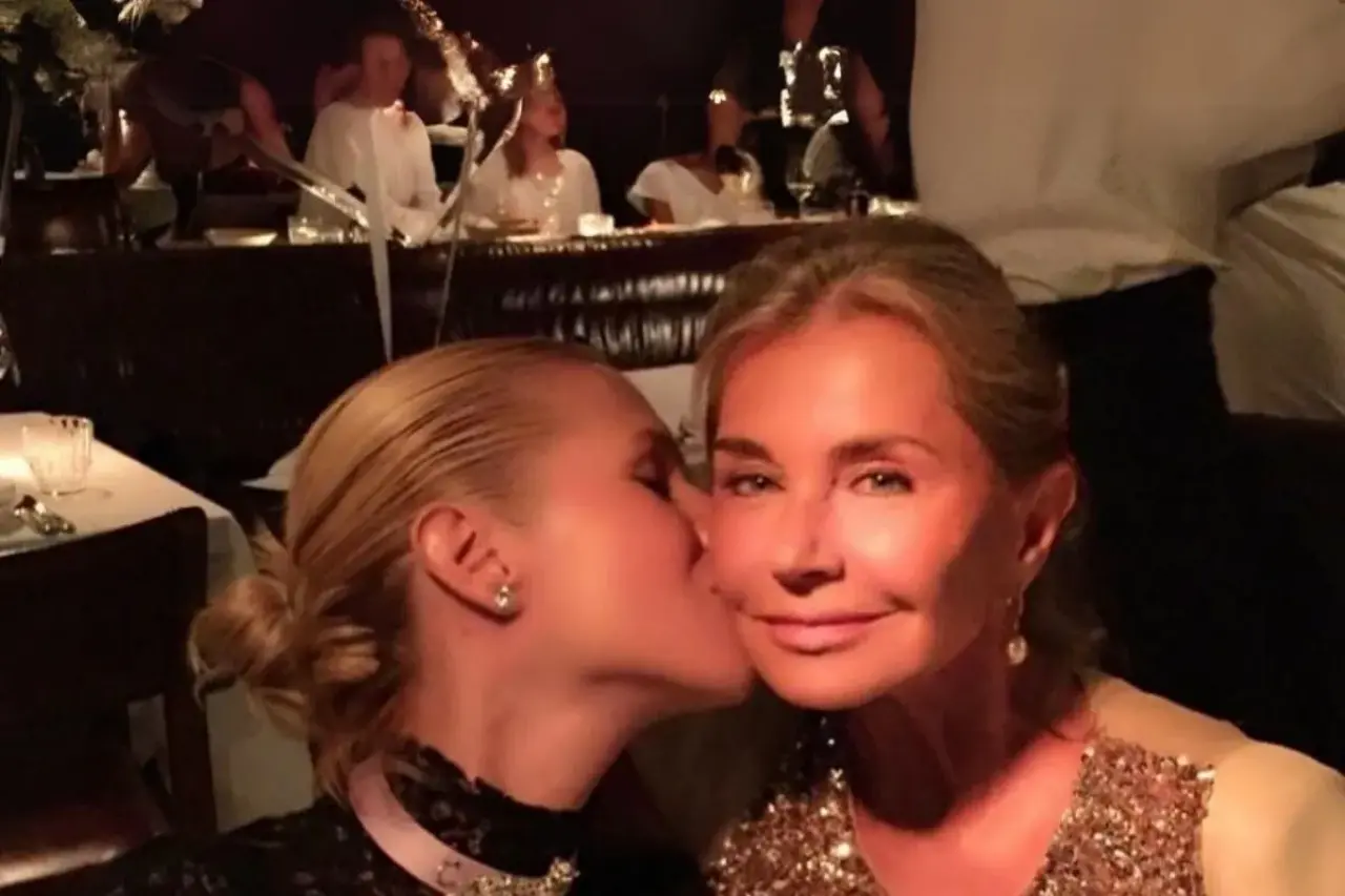 Derin Mermerci Kaç Yaşında, Nereli, Evli Mi, Kimdir, Hayatı, Ailesi, Eğitimi ve Özel Yaşamına Dair Her Şey! 5